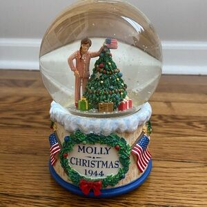 RARE Hallmark American Girl Snowglobe (Molly Christmas 1944)